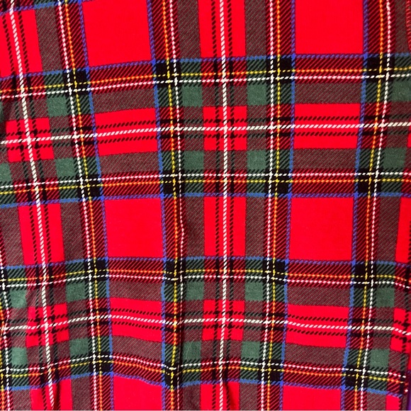 Old Navy - Gender-Neutral Matching Plaid Snug-Fit Pajamas for Kids - Picture 5 of 5